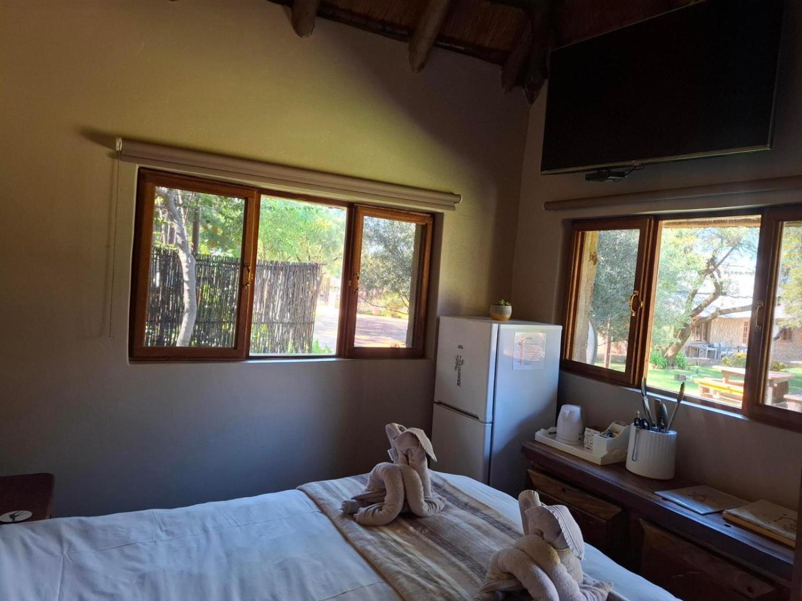 Rocking Giraffe Bush Lodge Groot-Marico Δωμάτιο φωτογραφία